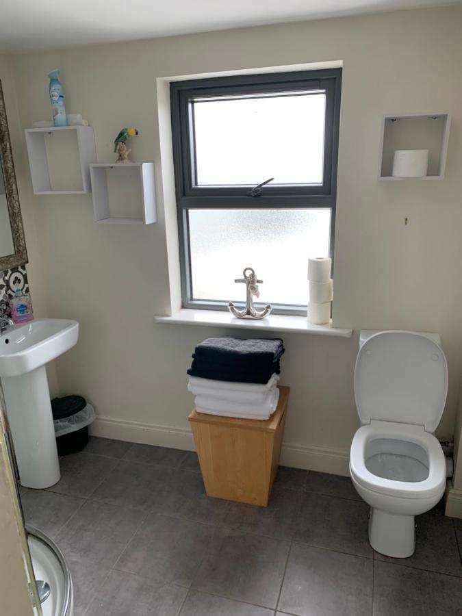 The Town House Apartment Killybegs Bagian luar foto