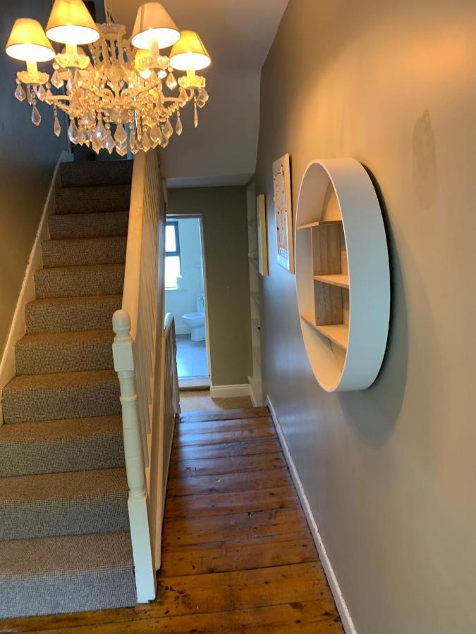 The Town House Apartment Killybegs Bagian luar foto