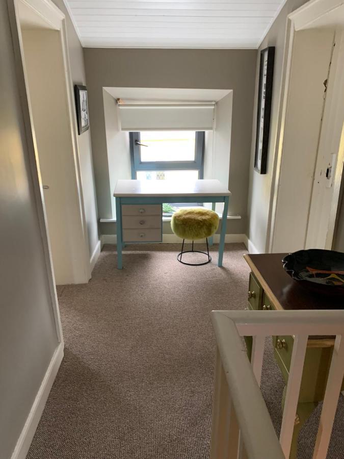The Town House Apartment Killybegs Bagian luar foto