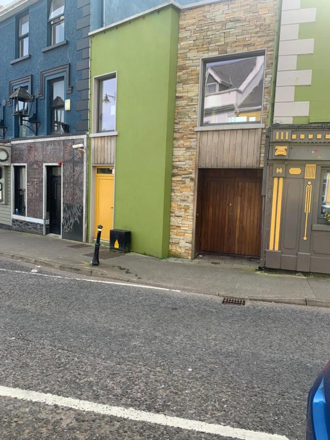 The Town House Apartment Killybegs Bagian luar foto